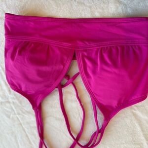 Athleta NWOT Bright Pink Bikini Top in Small